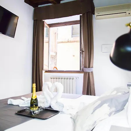 Do-do Navona 3* Rome