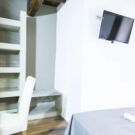 Do-do Navona Guest house Rome