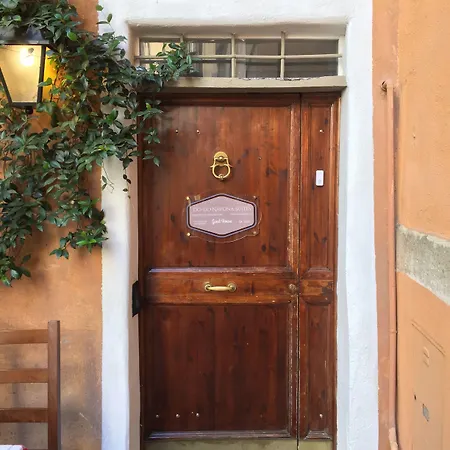 Guest house Do-do Navona 3*