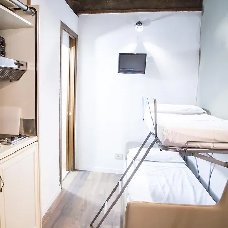 Guest house Do-do Navona 3*