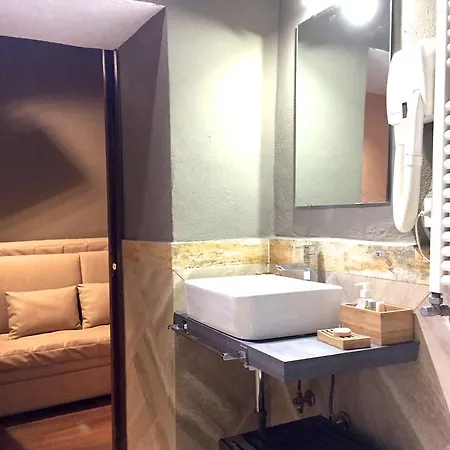 Do-do Navona Guest house