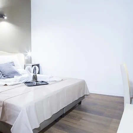 Guest house Do-do Navona 3*